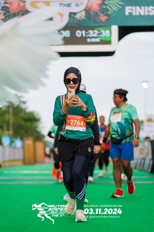 Race photo from Arutmin Borneo Run 2024