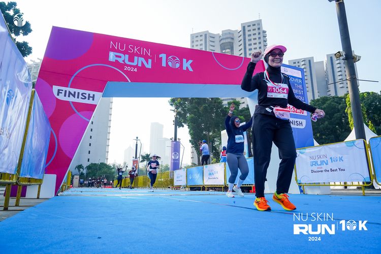 Race photo from Nu Skin Run 10K