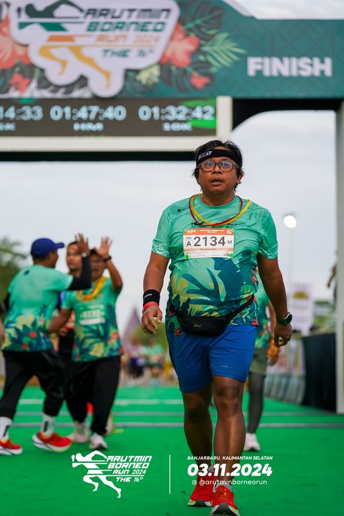 Race photo from Arutmin Borneo Run 2024