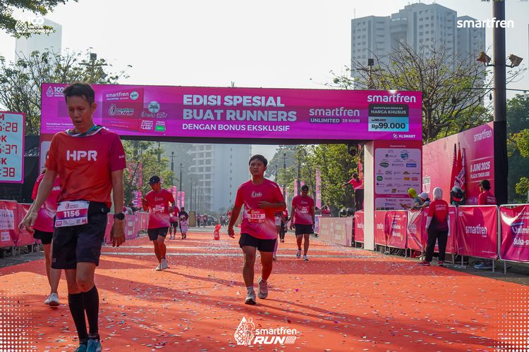 Race photo from Smartfren Run 2025 