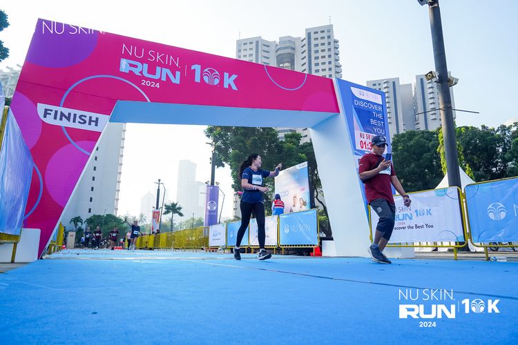 Race photo from Nu Skin Run 10K
