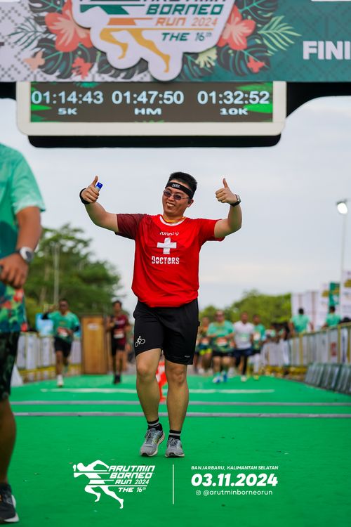 Race photo from Arutmin Borneo Run 2024
