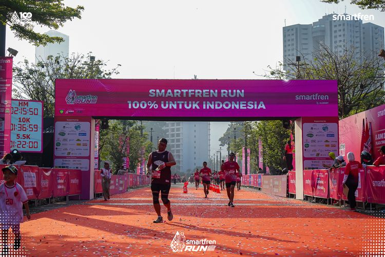 Race photo from Smartfren Run 2025 