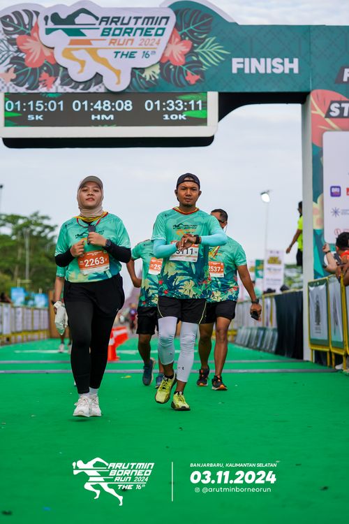 Race photo from Arutmin Borneo Run 2024