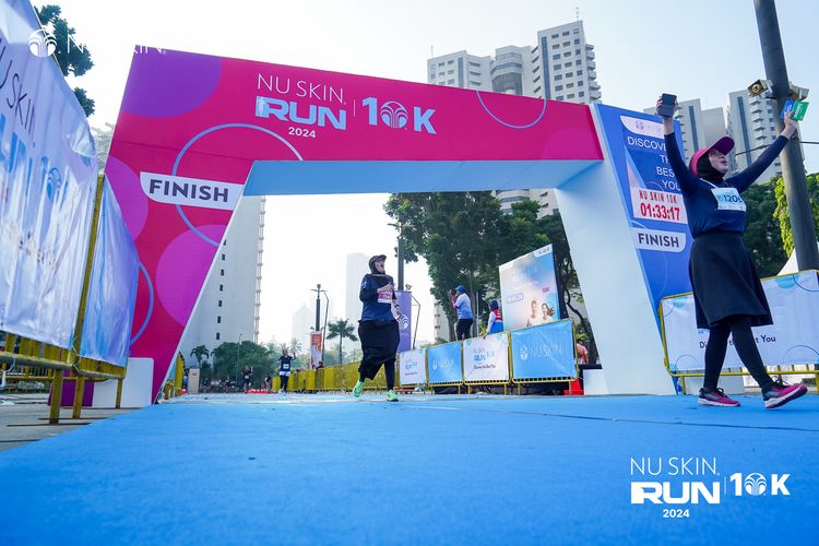 Race photo from Nu Skin Run 10K