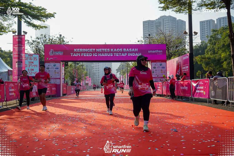 Race photo from Smartfren Run 2025 