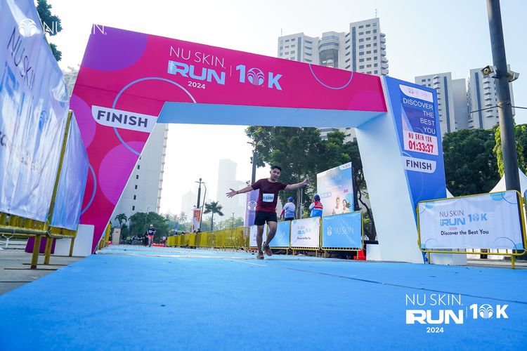 Race photo from Nu Skin Run 10K