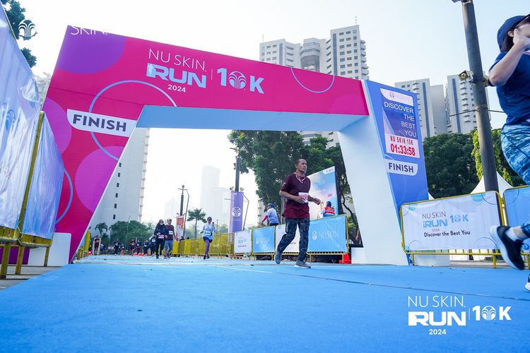 Race photo from Nu Skin Run 10K