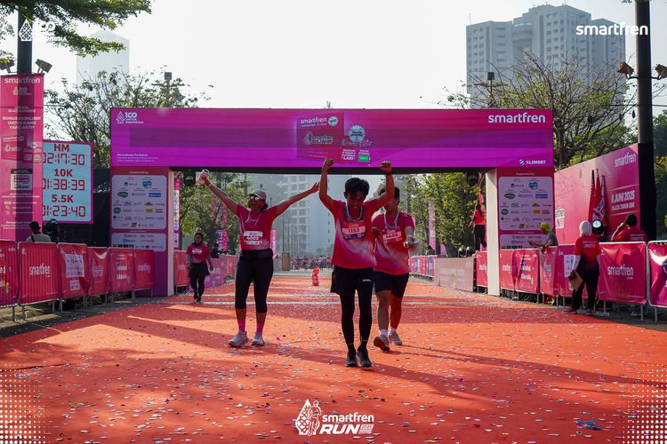 Race photo from Smartfren Run 2025 