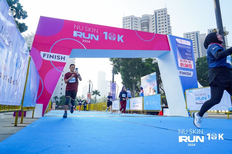 Race photo from Nu Skin Run 10K