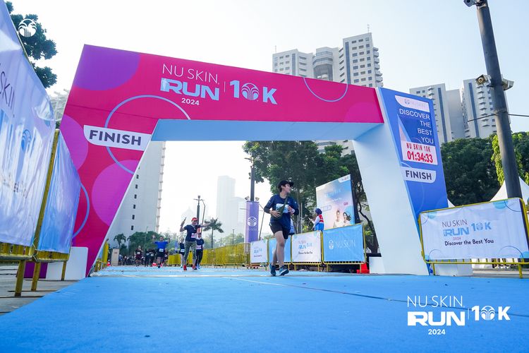Race photo from Nu Skin Run 10K