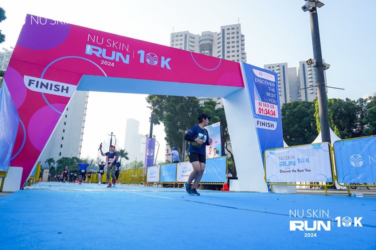 Race photo from Nu Skin Run 10K