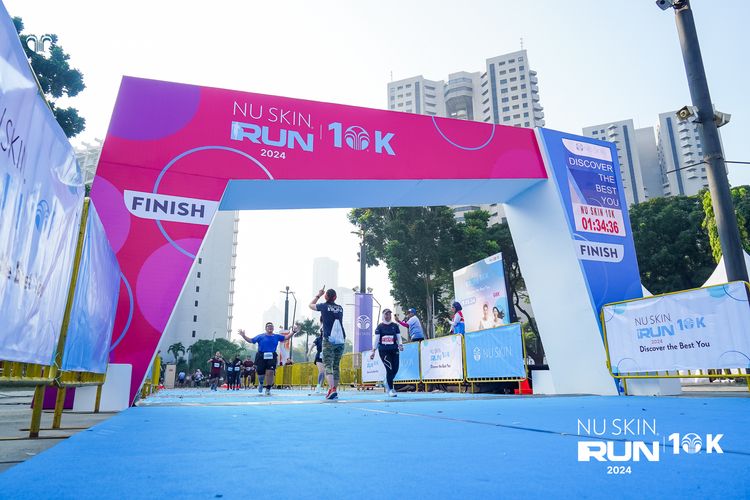 Race photo from Nu Skin Run 10K