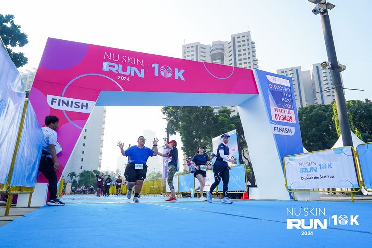Race photo from Nu Skin Run 10K