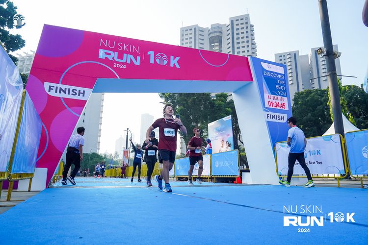 Race photo from Nu Skin Run 10K