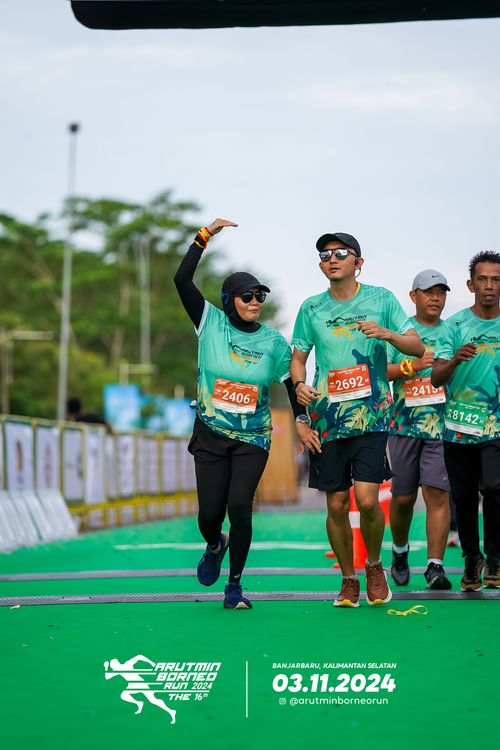 Race photo from Arutmin Borneo Run 2024