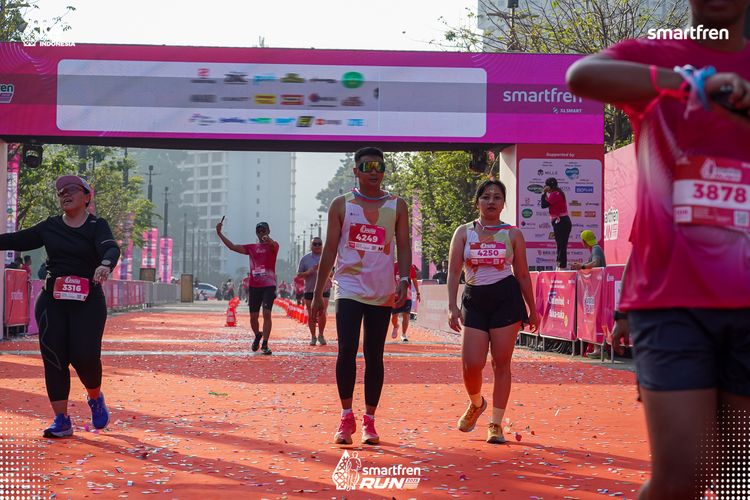 Race photo from Smartfren Run 2025 