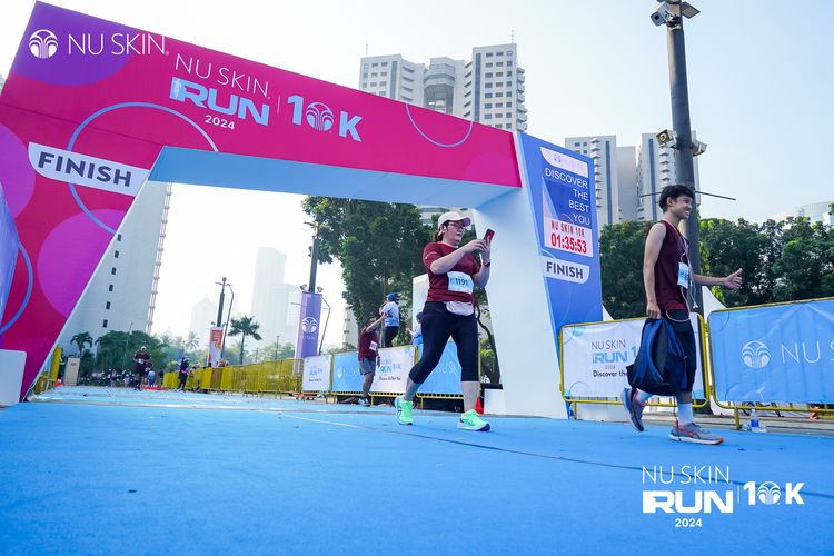 Race photo from Nu Skin Run 10K