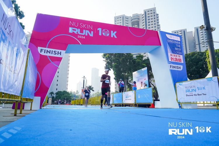 Race photo from Nu Skin Run 10K