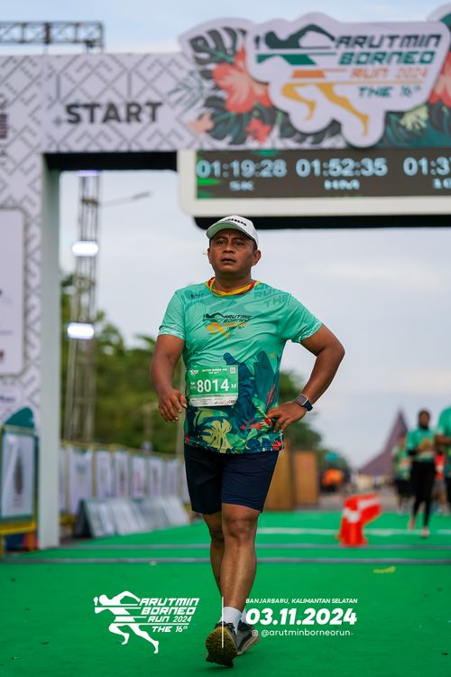Race photo from Arutmin Borneo Run 2024