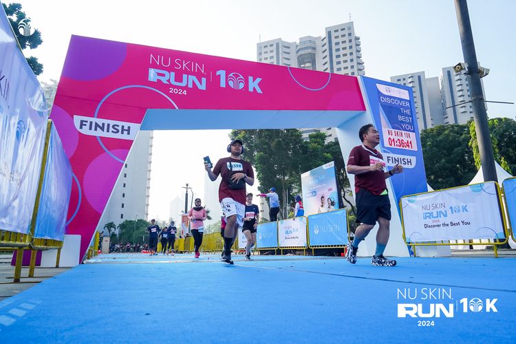 Race photo from Nu Skin Run 10K