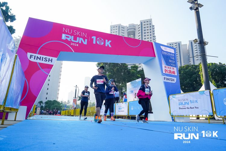 Race photo from Nu Skin Run 10K