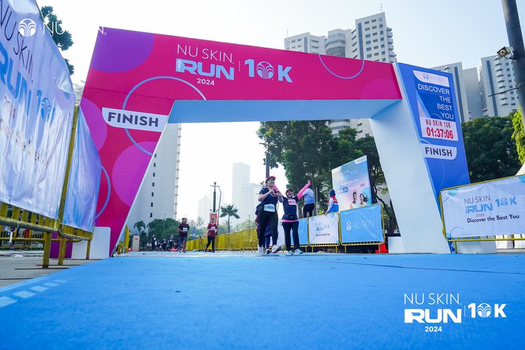 Race photo from Nu Skin Run 10K