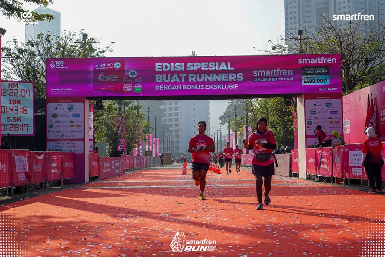 Race photo from Smartfren Run 2025 