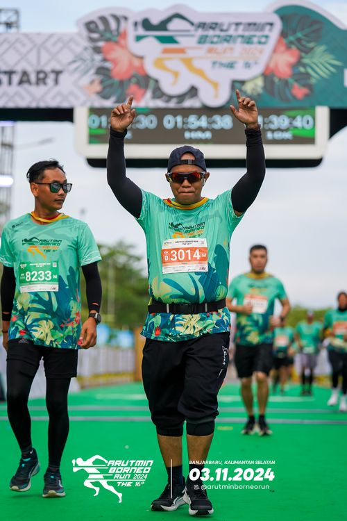 Race photo from Arutmin Borneo Run 2024