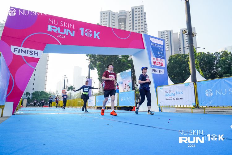 Race photo from Nu Skin Run 10K