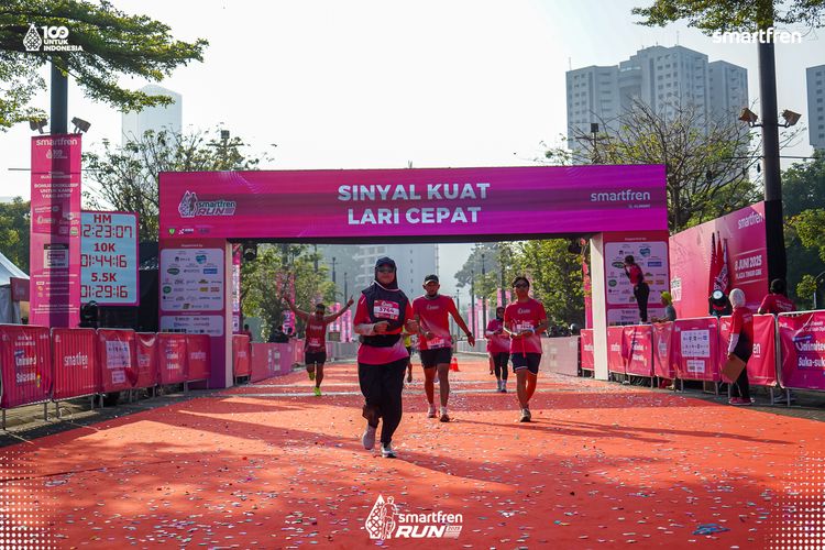 Race photo from Smartfren Run 2025 