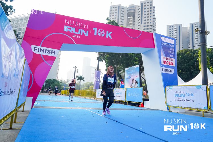 Race photo from Nu Skin Run 10K
