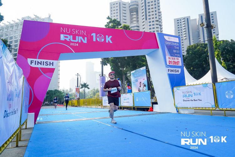 Race photo from Nu Skin Run 10K