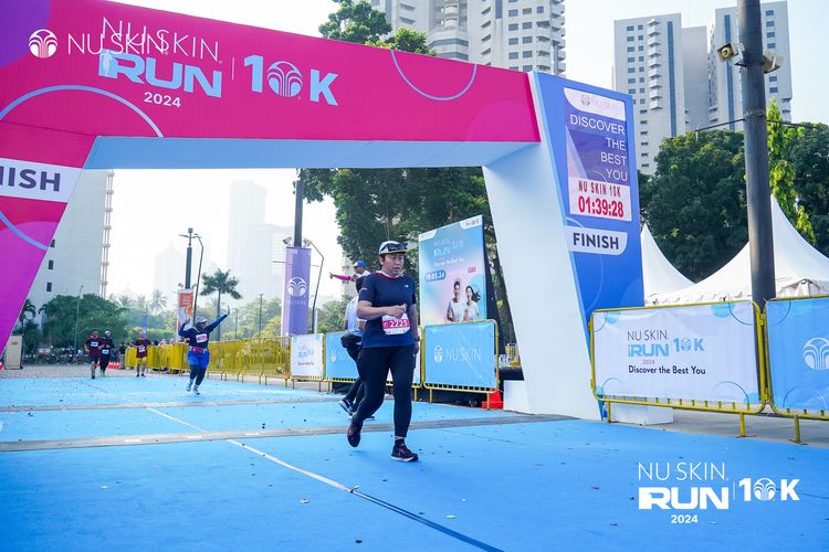 Race photo from Nu Skin Run 10K