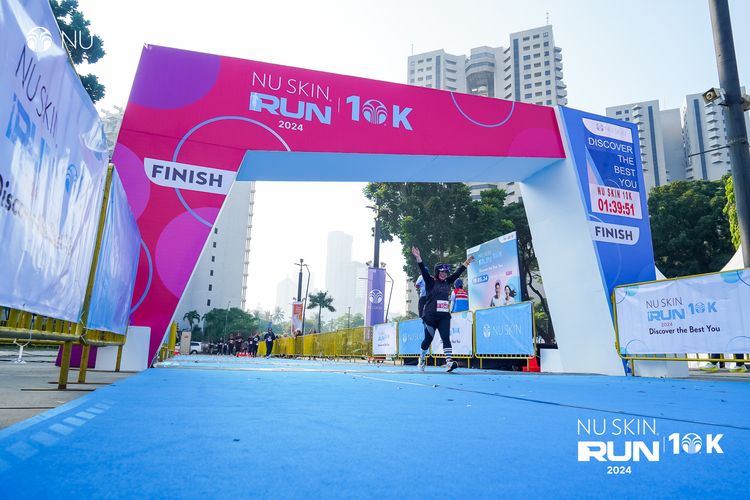 Race photo from Nu Skin Run 10K