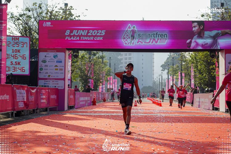 Race photo from Smartfren Run 2025 