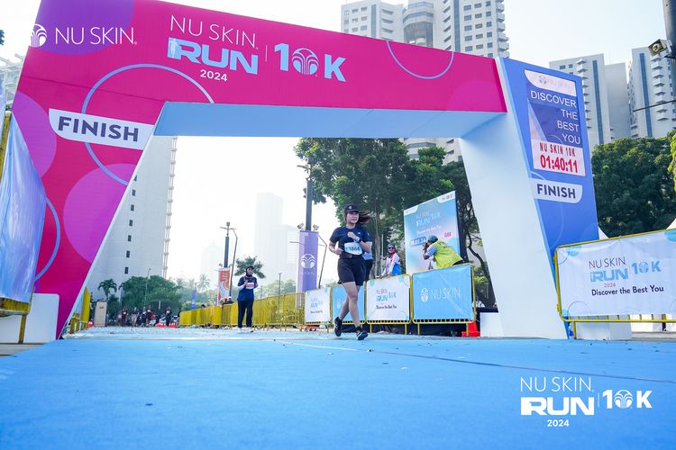 Race photo from Nu Skin Run 10K