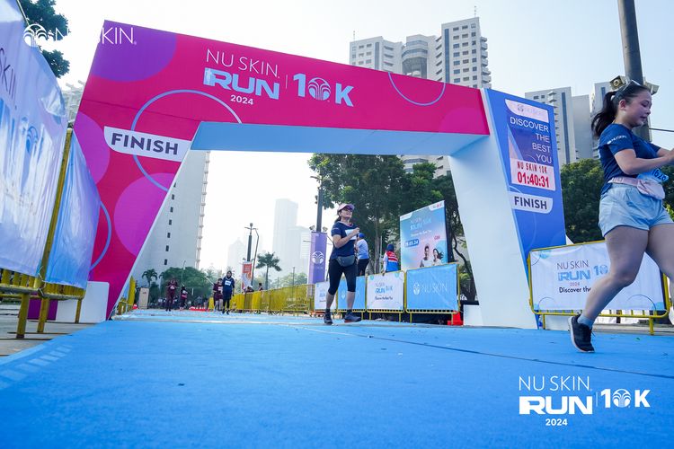 Race photo from Nu Skin Run 10K