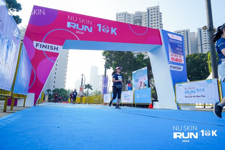 Race photo from Nu Skin Run 10K