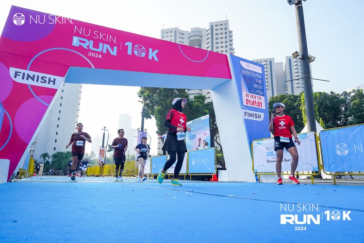 Race photo from Nu Skin Run 10K