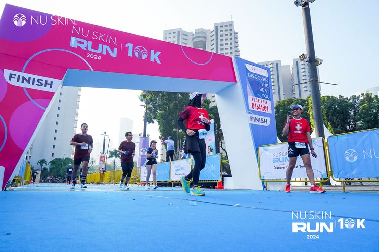 Race photo from Nu Skin Run 10K