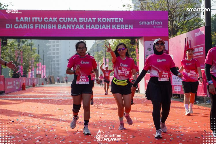 Race photo from Smartfren Run 2025 