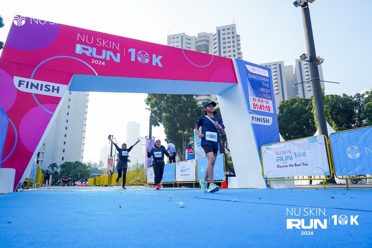 Race photo from Nu Skin Run 10K