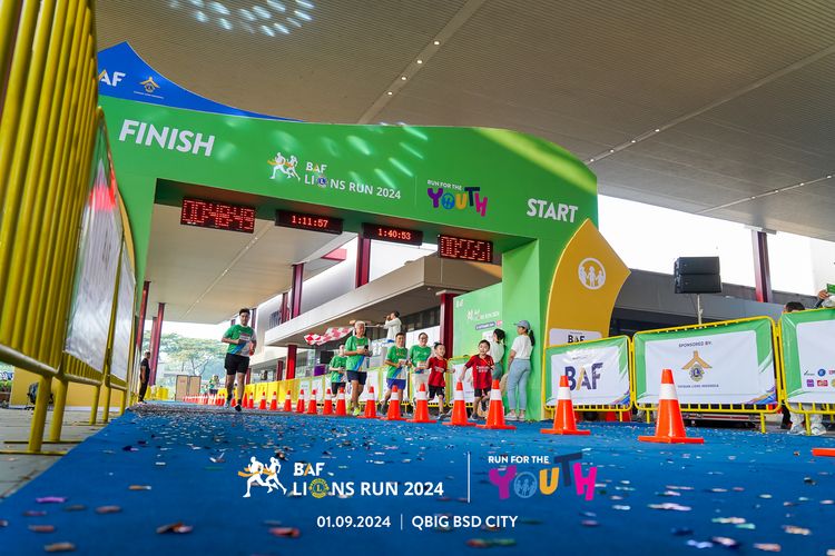 Race photo from BAF LIONS RUN 2024