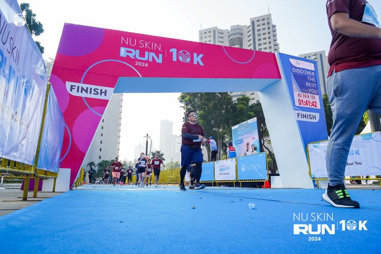 Race photo from Nu Skin Run 10K