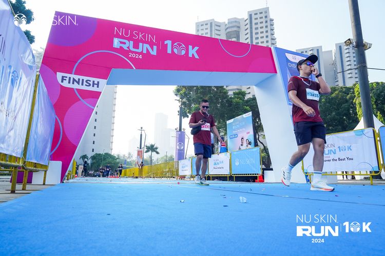 Race photo from Nu Skin Run 10K
