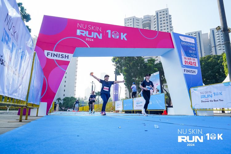 Race photo from Nu Skin Run 10K
