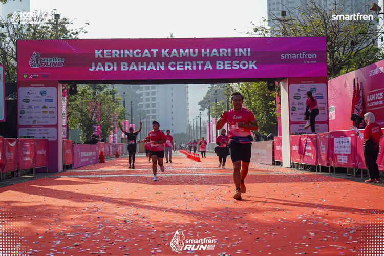 Race photo from Smartfren Run 2025 