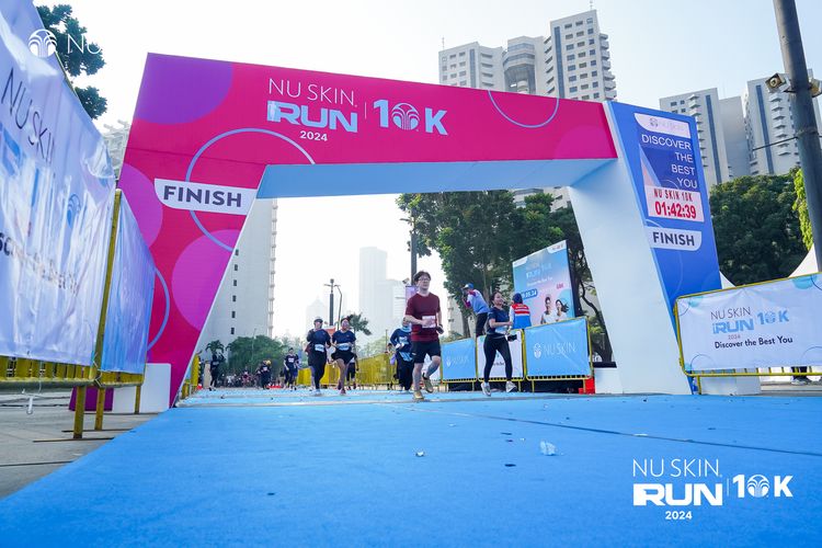 Race photo from Nu Skin Run 10K