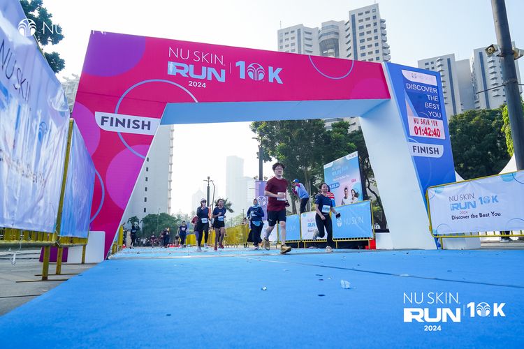 Race photo from Nu Skin Run 10K